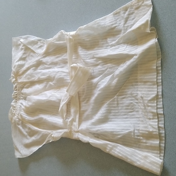 BCBG white striped blouse - Picture 5 of 6